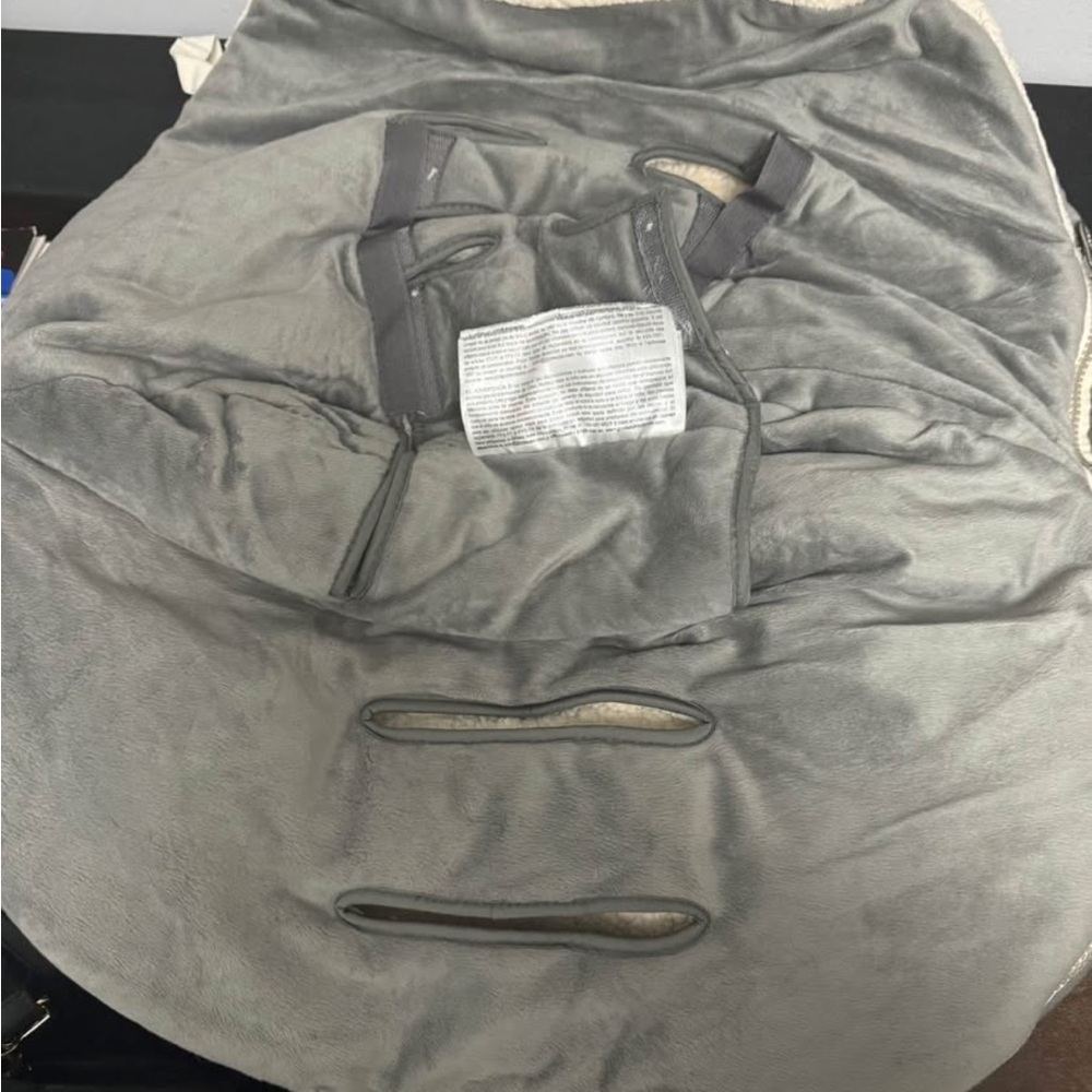 JJ Cole Bundleme Infant Cover in Gray - Picture 2 of 5